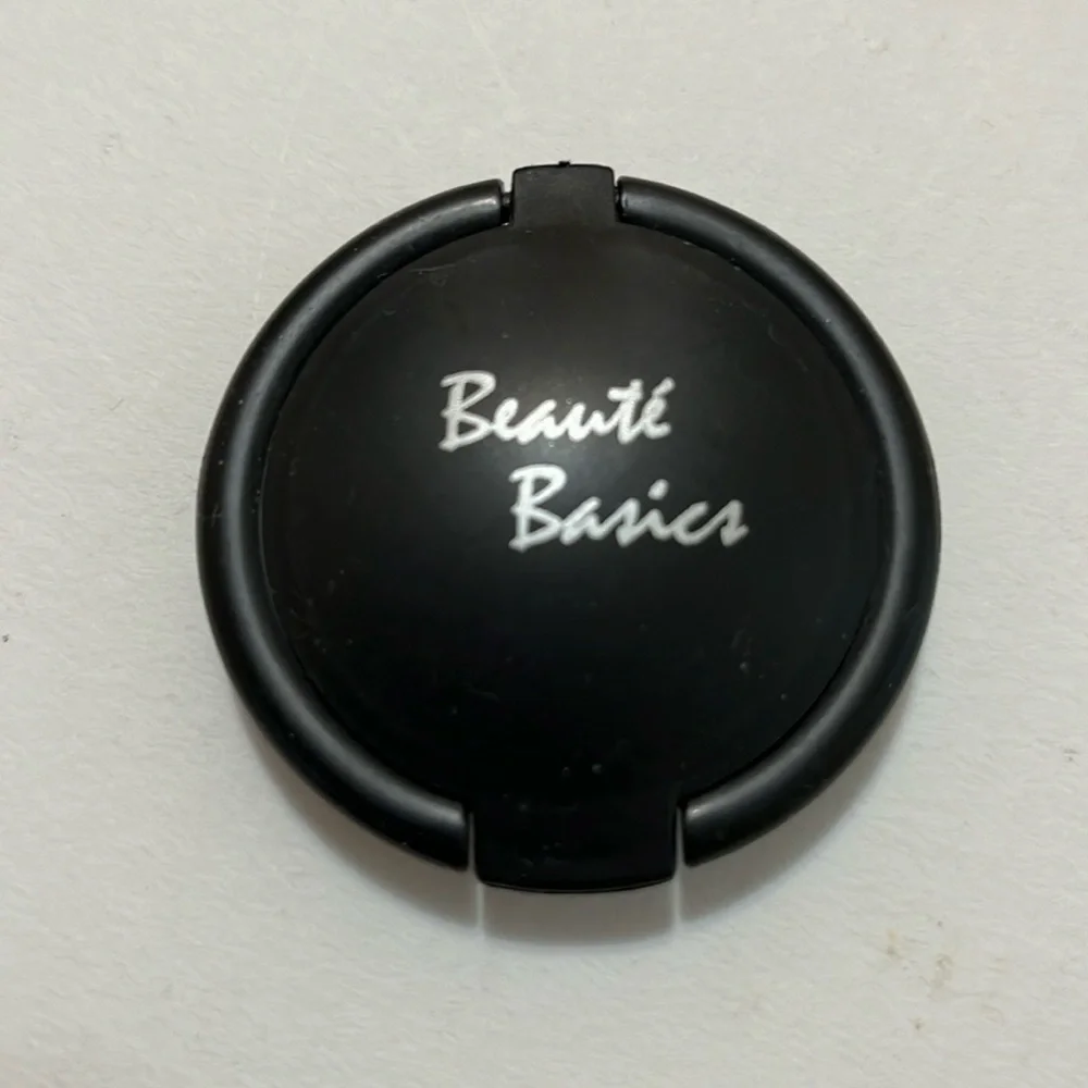 Beaute Basics 3 tone bronzer shimmery makeup